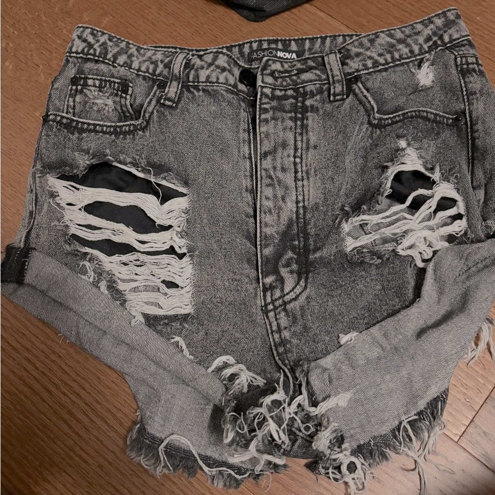 Fashion Nova Distressed Denim shorts size Medium- High waisted